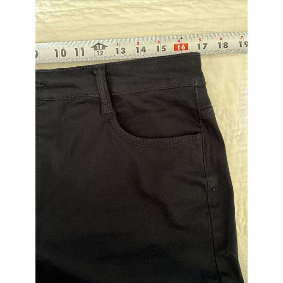 Laura Ashley Jeans Womens 14 Black Stretch Denim Embellished Pockets Zip Fly - Picture 8 of 11